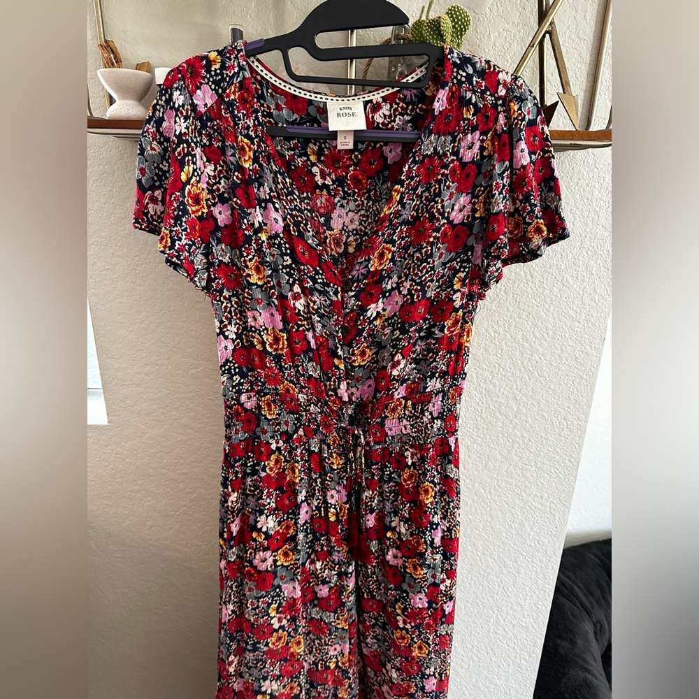Floral v neck dress